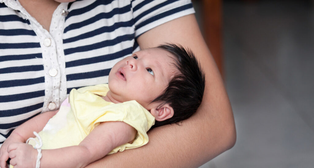 Bayi Susah Tidur? Ini Penyebab dan Cara Mengatasinya